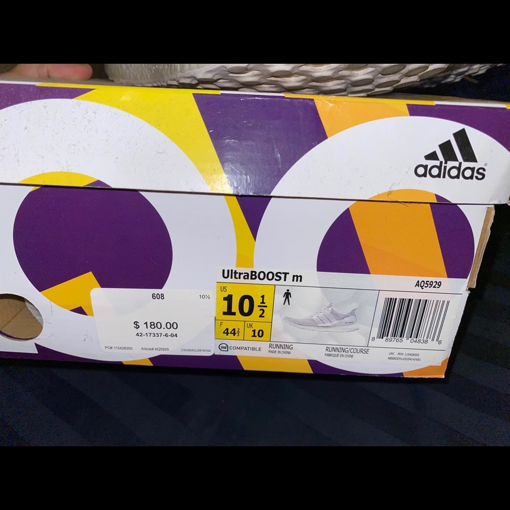 Adidas UltraBoost White Size: 10.5